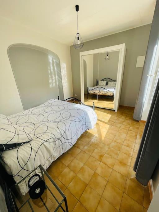 Chez Leo I - Appartement T2 Proche Tricastin โบลแลน ภายนอก รูปภาพ
